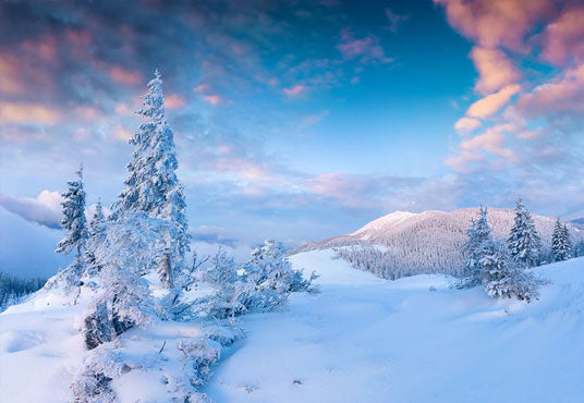 Toile de fond de photo de montagne de neige blanche pour l'hiver