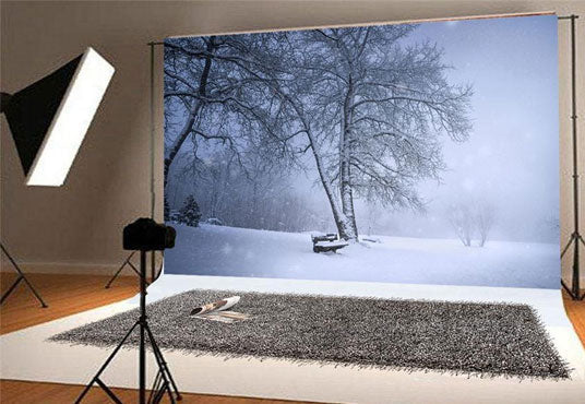 Toile de fond de couverture de neige brouillard d'arbre décors d'hiver