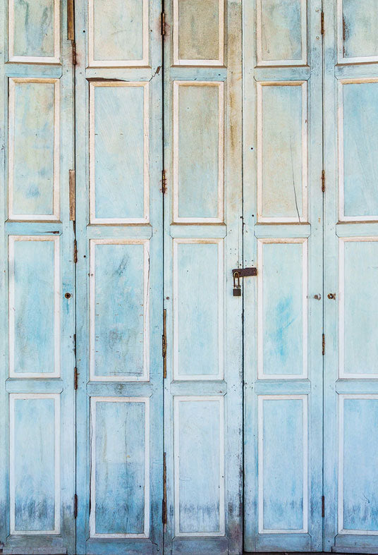 Toile de fond d'architecture de porte en bois bleu clair pour le studio
