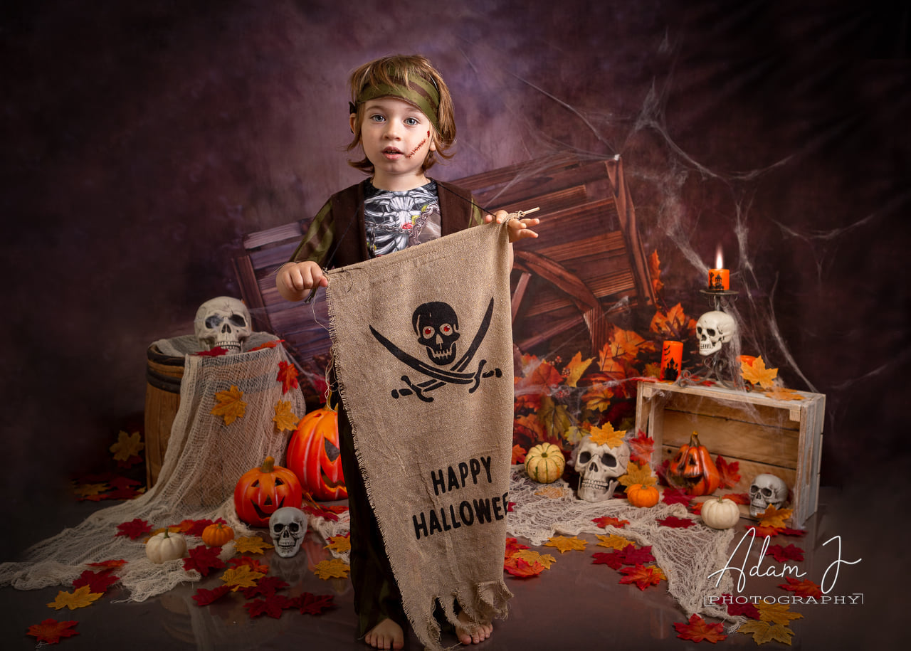 Toile de fond de feuilles d'automne brunes chariot en bois décors de botte de foin