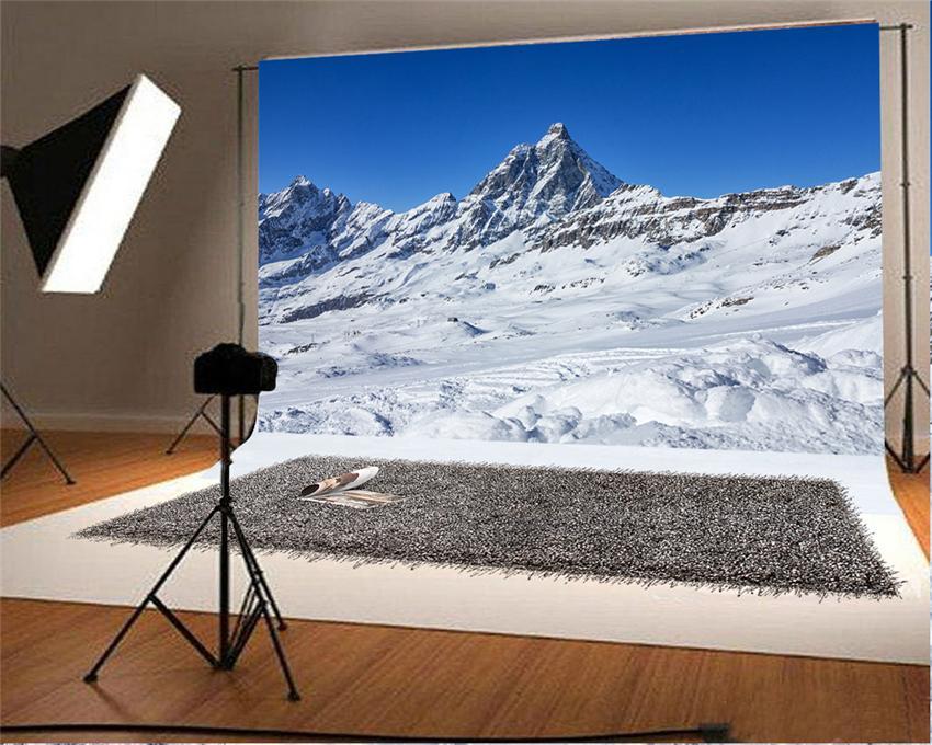 Toile de fond de photo de montagne de neige d'hiver