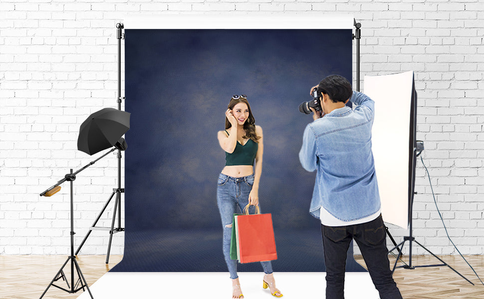 Toile de fond de studio de portrait abstrait violet foncé à contraste élevé pour la photographie K23265