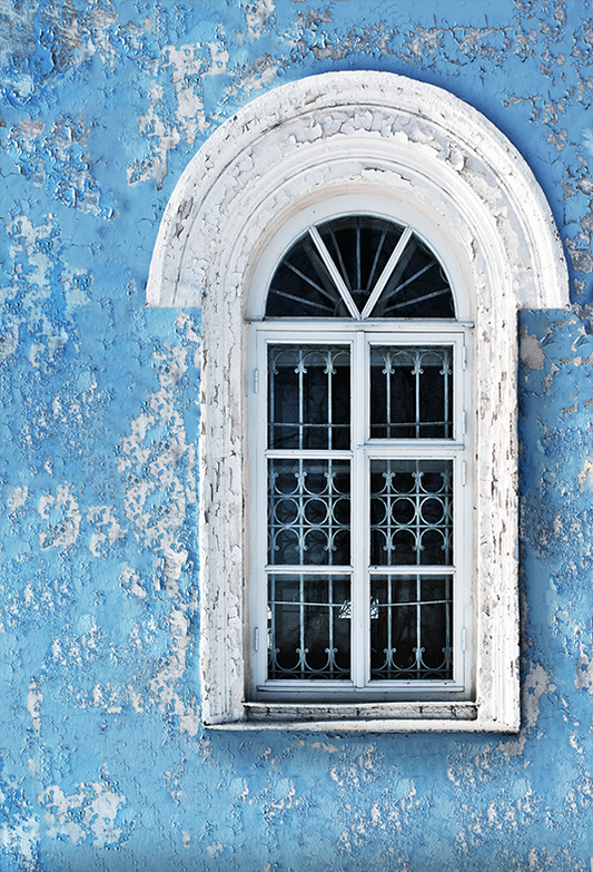 Toile de fond d'église de fenêtre blanche de mur patiné bleu pour la photographie SBH0178