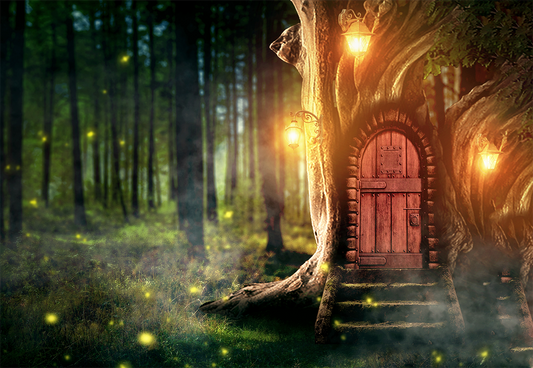 Toile de fond de forêt verte prospère grande maison sur fond d'arbre vert