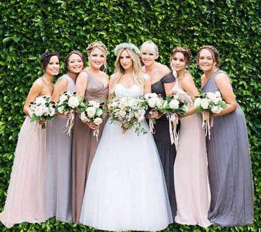 Toile de fond d'anniversaire de feuilles vertes pour la fête de mariée