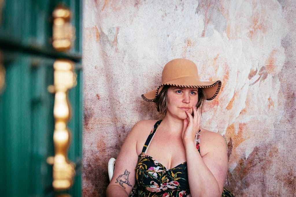 Toile de fond de portrait floral de palais rétro pour la photographie