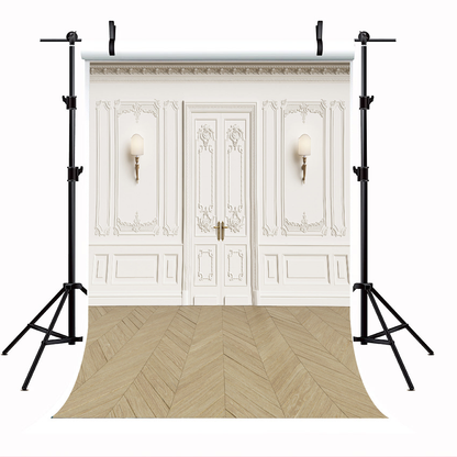 Toile de fond de luxueux mur blanc porte mariage fond de plancher en bois brun clair pour la photo