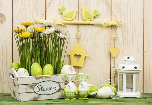 Toile de fond de photo florale d'oeufs verts de Pâques en bois pour la photographie