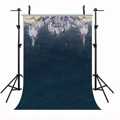 Toile de fond bleu foncé belles branches de lilas en fleurs bleu grunge mur fleurs pour le studio photo SBH0066