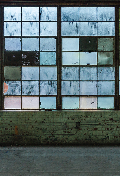 Toile de fond d'usine de briques abandonnées pour la photographie SBH0344